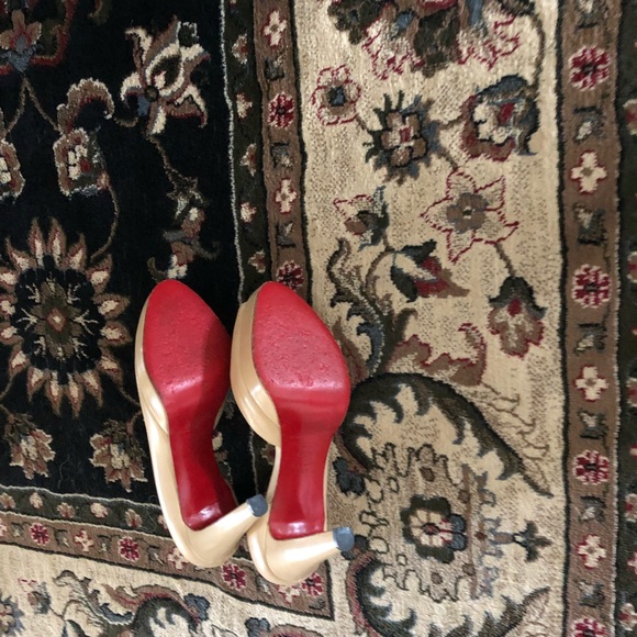 Nude Christian Louboutins - Picture 8 of 8
